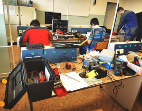 Soutěž studentů elektrotechnických škol